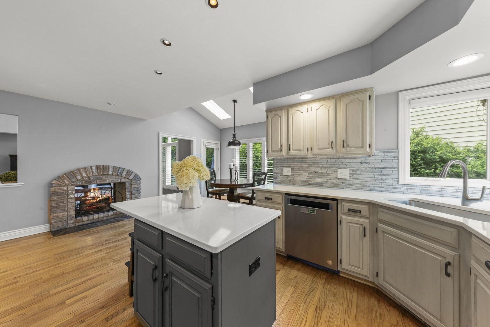 816 Spindletree Avenue Naperville, IL 60565 - Photo 15 of 54