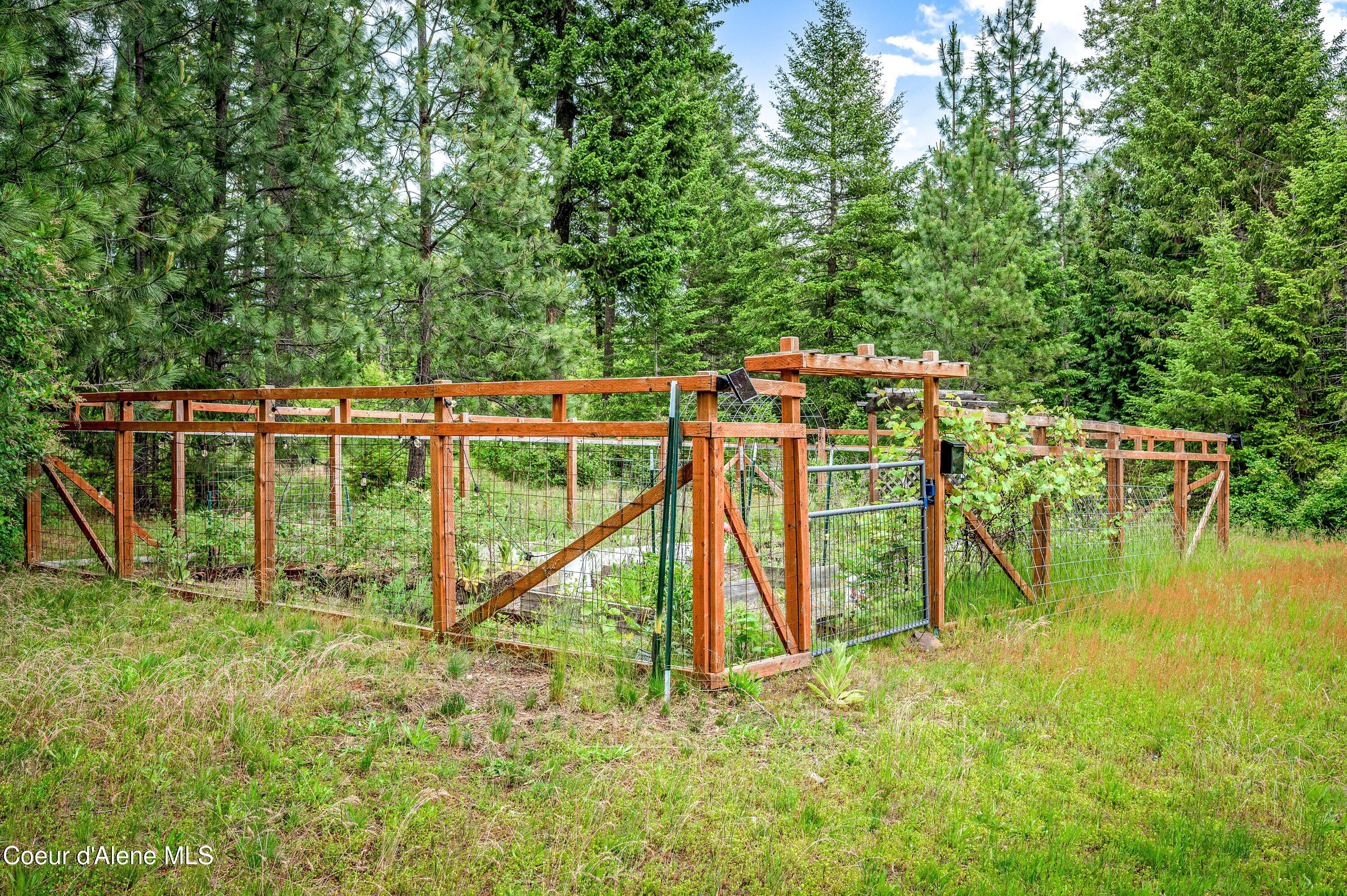 1143 East Rookery Road Hayden, ID 83835 - Photo 63 of 67 Fenced Garden (40'x30')