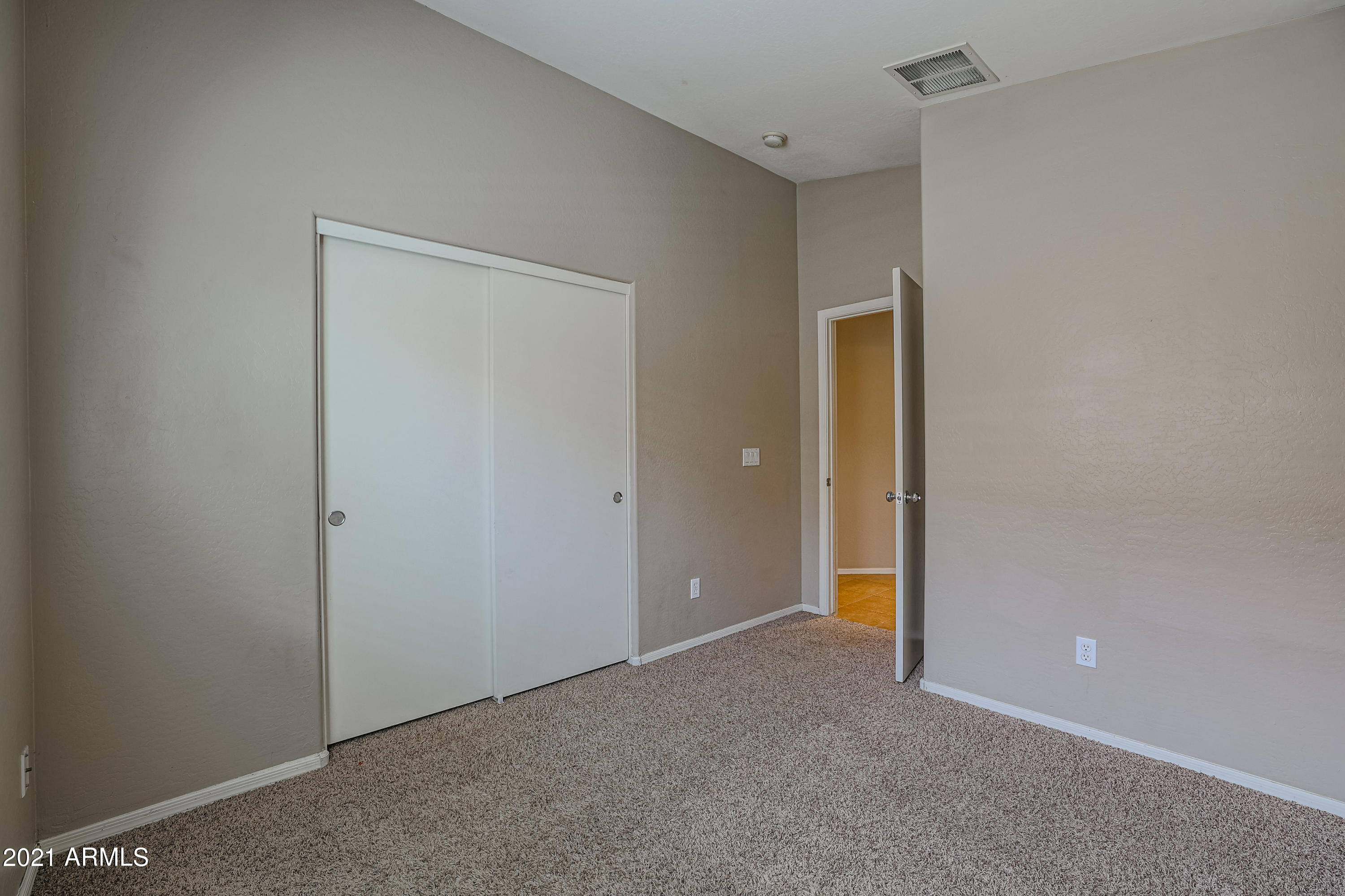 2455 West Gaby Road Phoenix, AZ 85041 - Photo 20 of 30 B (19)
