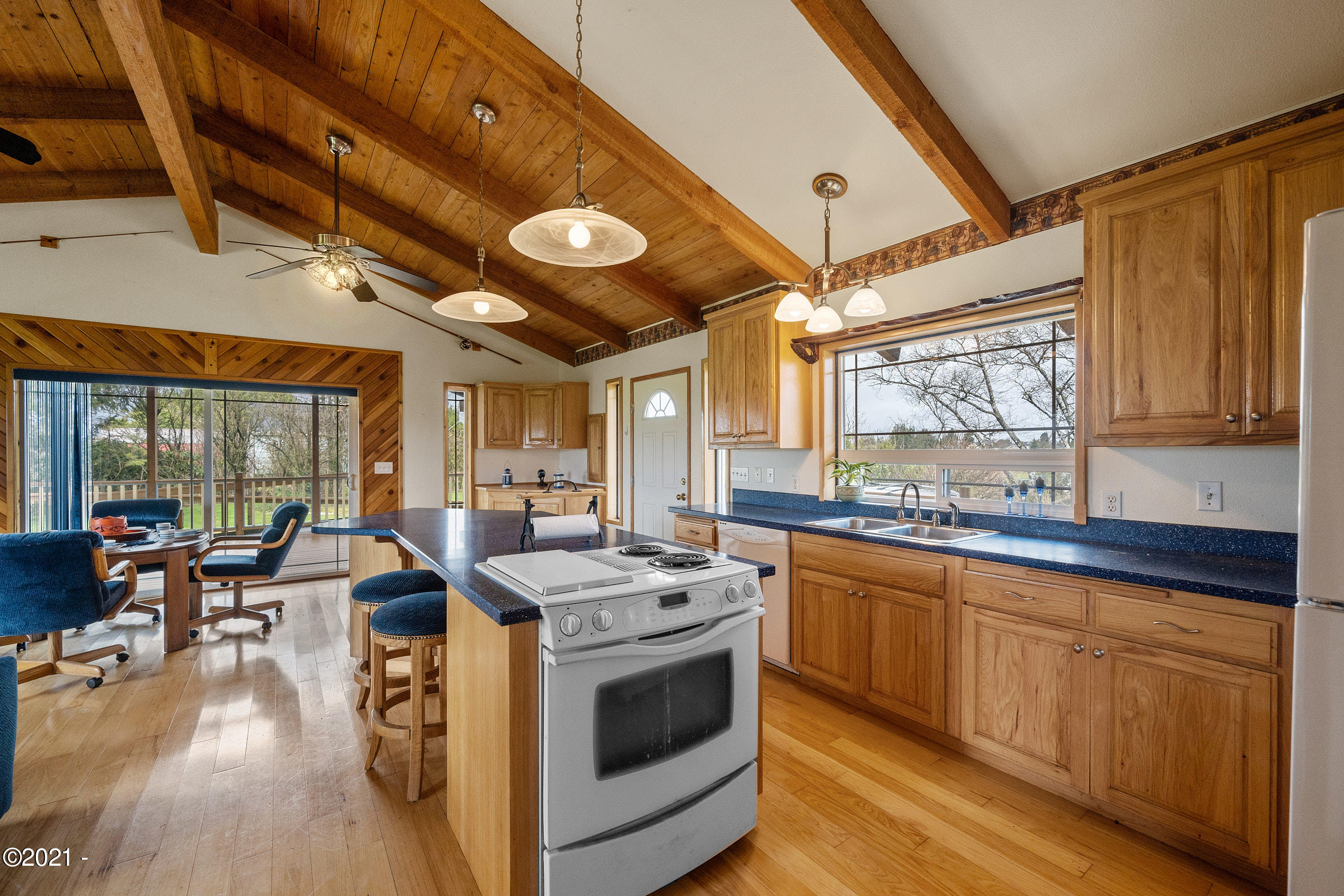 1735 Tone Road Tillamook, OR 97141 - Photo 4 of 29 DSC03630