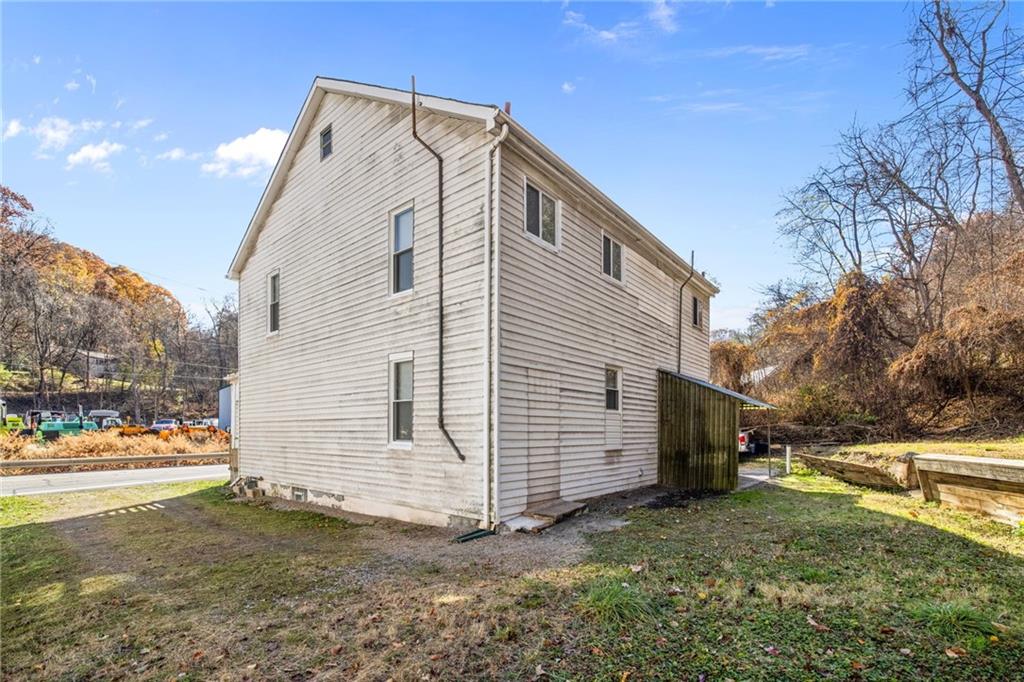 738 Baldwin Road Pittsburgh, PA 15207 - Photo 3 of 27 Gallery Image 3