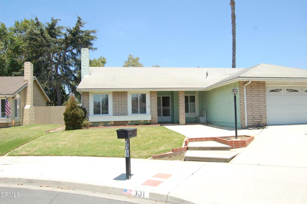301 Geranium Place Oxnard, CA 93036 - Photo 2 of 11 DSC_1108