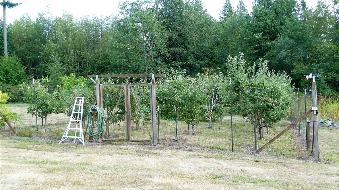 5399 Island View Way Bow, WA 98232 - Photo 21 of 24 Gallery Image 21