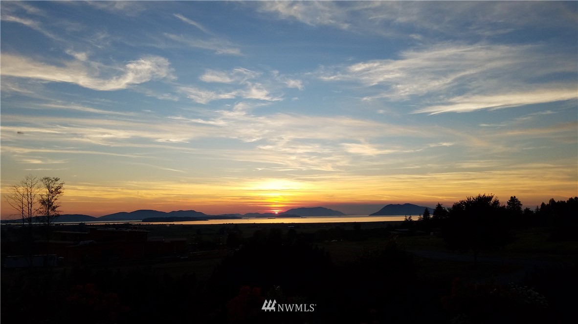 5399 Island View Way Bow, WA 98232 - Photo 22 of 24 Gallery Image 22