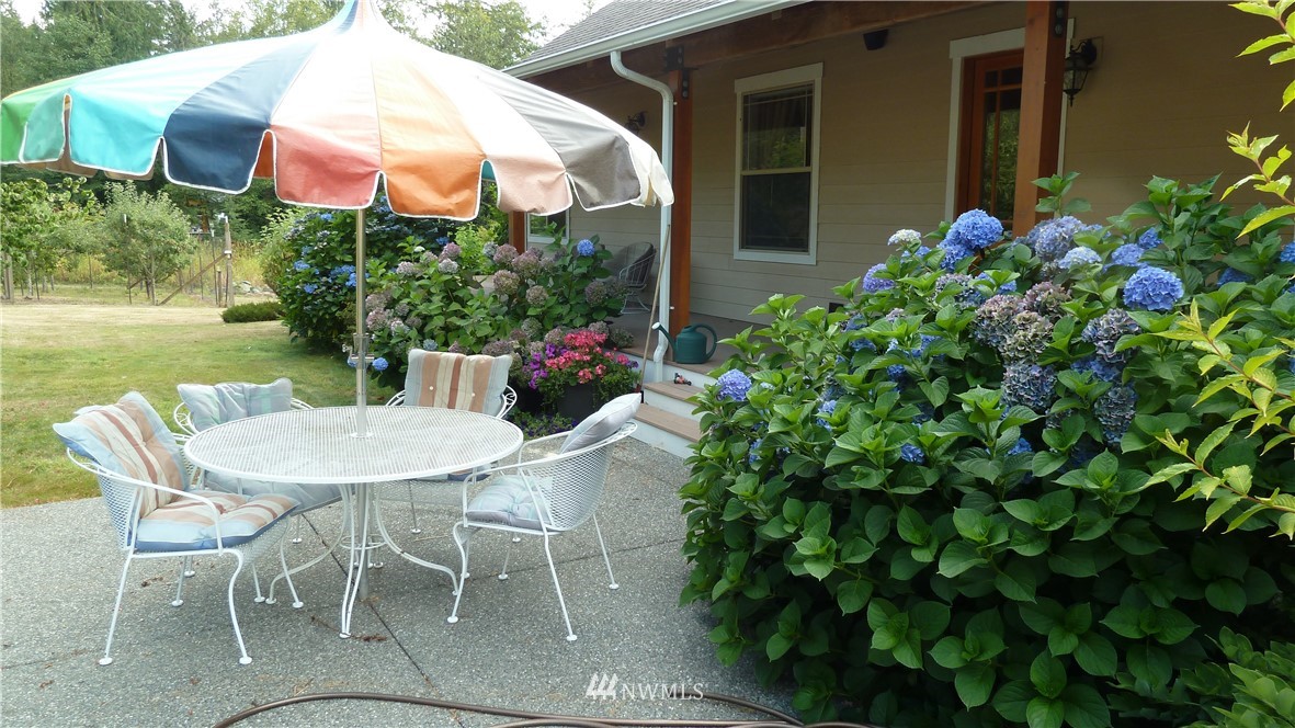 5399 Island View Way Bow, WA 98232 - Photo 6 of 24 Gallery Image 6