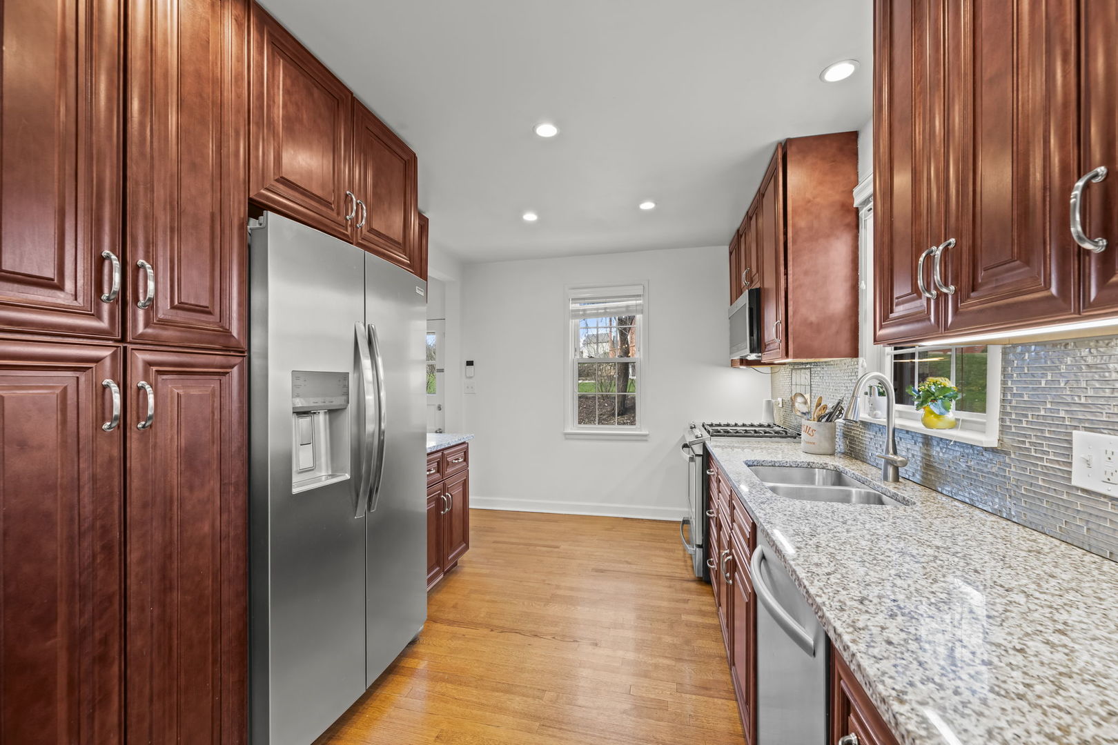 409 Valley Road Itasca, IL 60143 - Photo 15 of 41