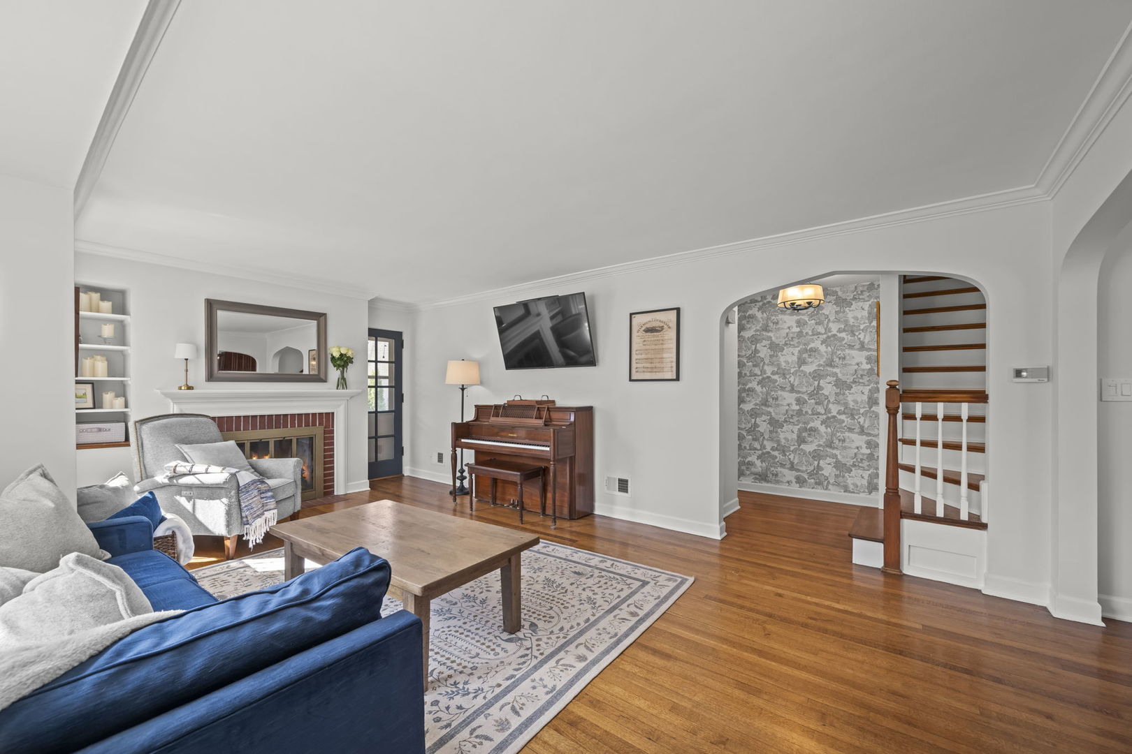 409 Valley Road Itasca, IL 60143 - Photo 4 of 41