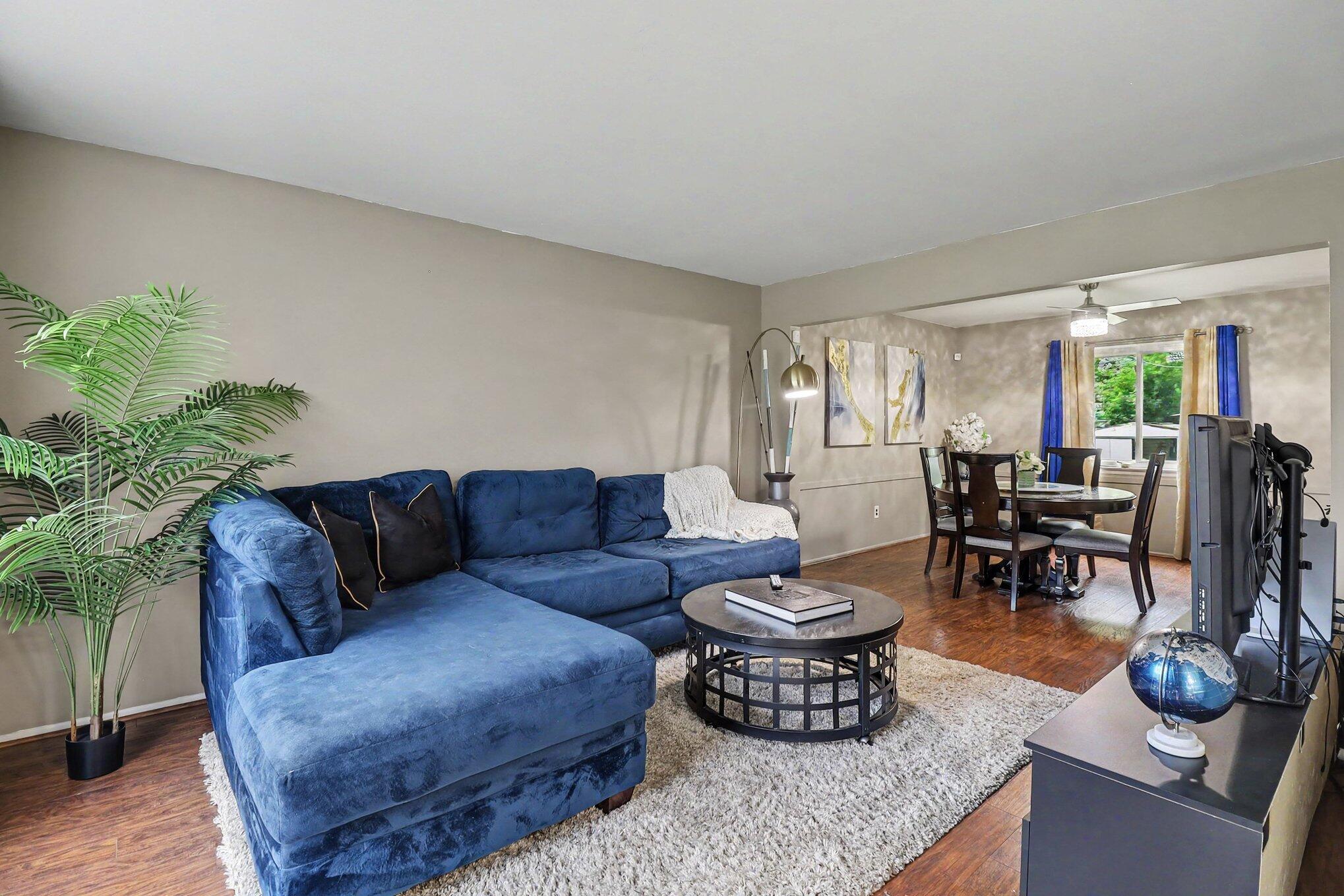 16360 Rutherland Street East Southfield, MI 48076 - Photo 6 of 29 011_file_6614