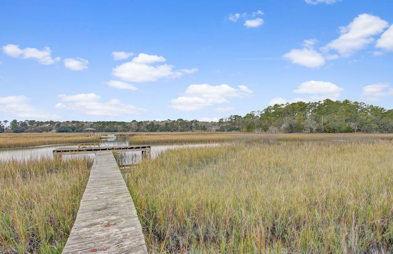 5762 Chisolm Road Johns Island, SC 29455 - Photo 5 of 30 0otV9aQw