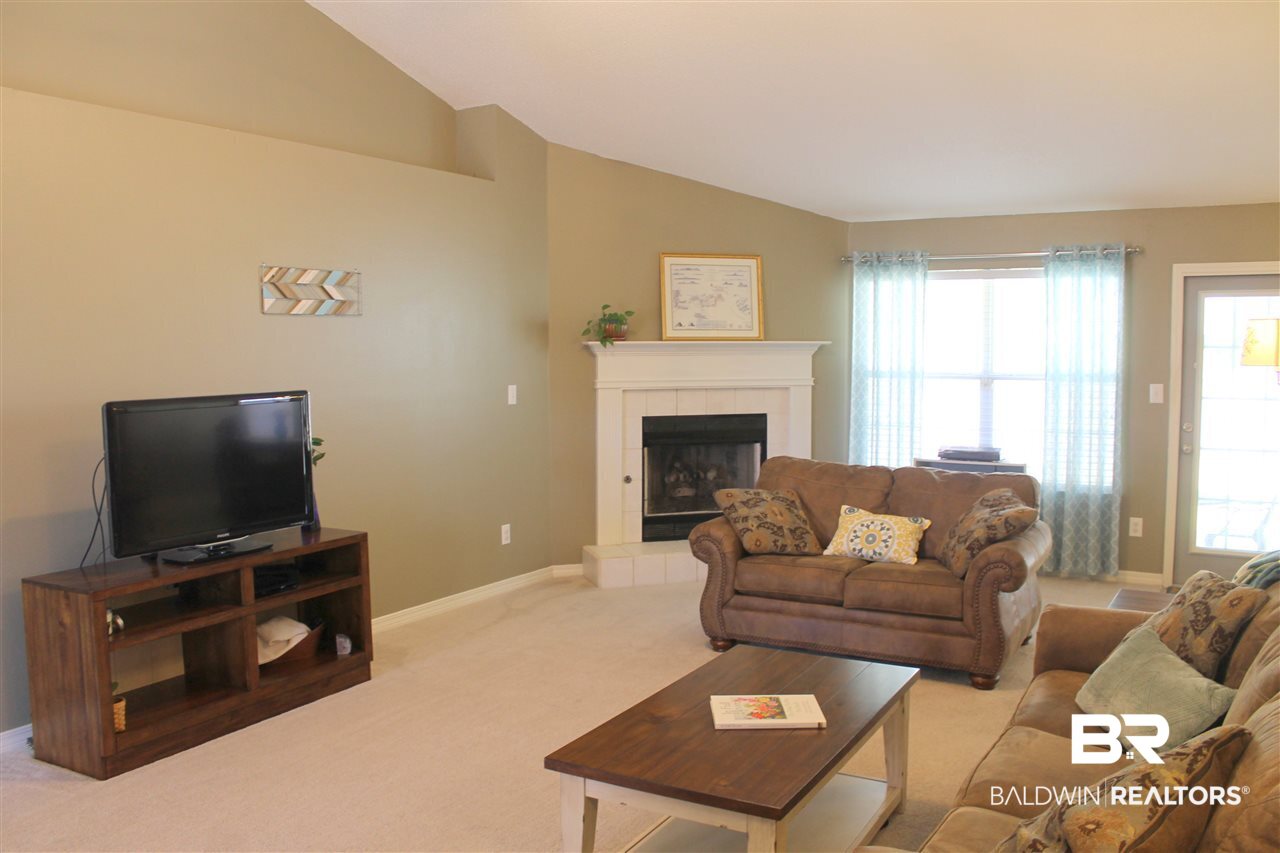 7593 Fresh Water Drive Daphne, AL 36527 - Photo 5 of 31 Living Room