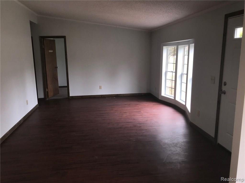 46365 Bemis Road Belleville, MI 48111 - Photo 9 of 18