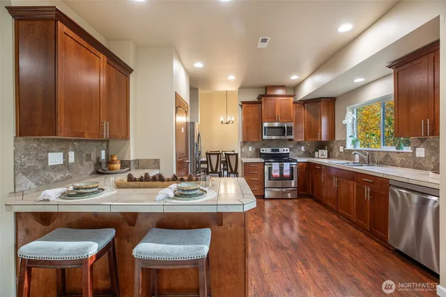 $780,000 | 24308 185th Loop Southeast, Covington, WA 98042