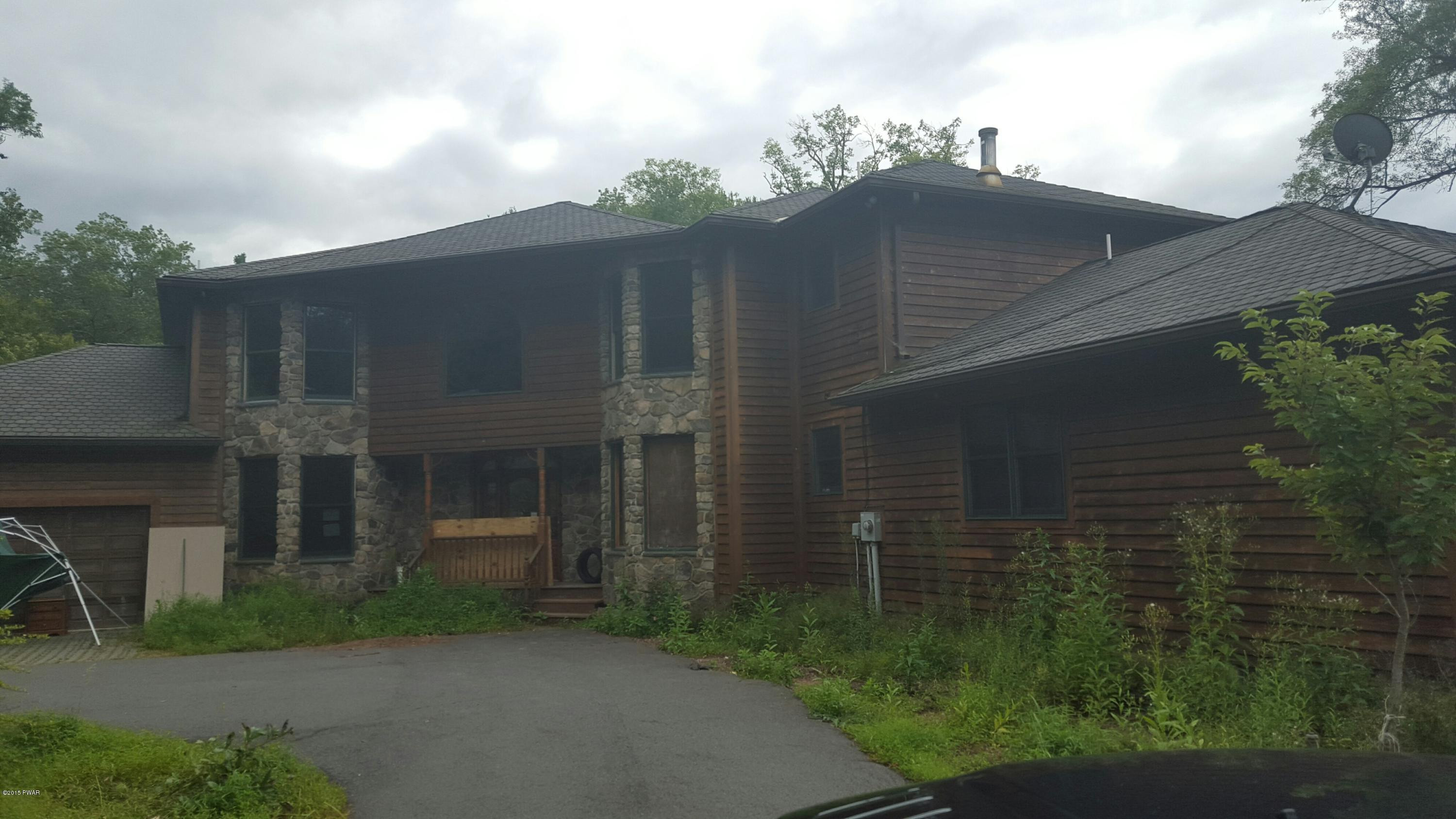803 Raymondskill Road Milford, PA 18337 - Photo 1 of 12 Gallery Image 1