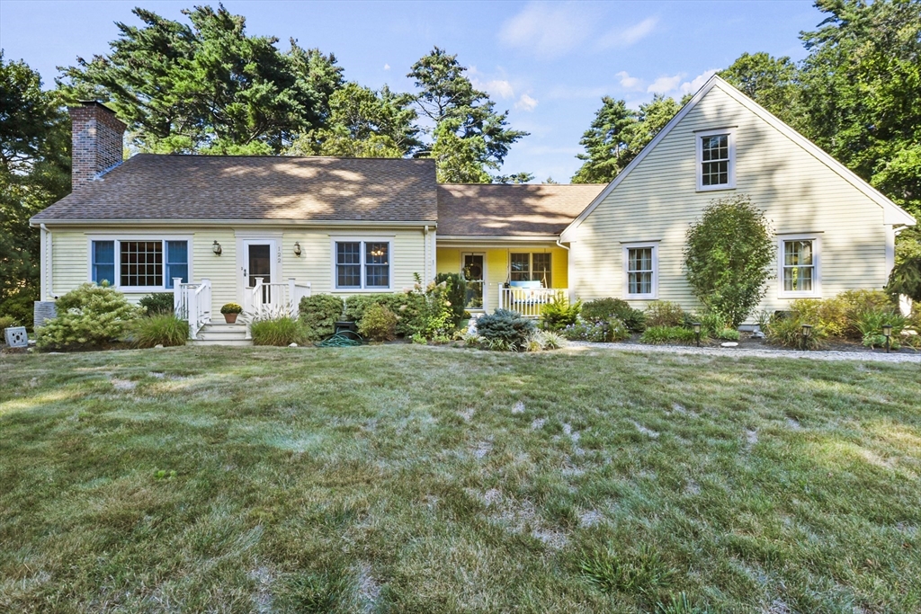 122 Quanapoag Road Freetown, MA 02717 - Photo 1 of 32 Gallery Image 1