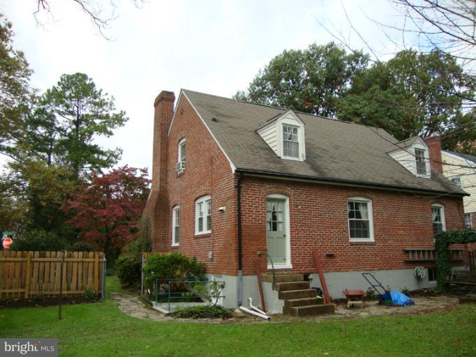 607 Round Oak Road Towson, MD 21204 - Photo 24 of 25 Exterior (Rear)