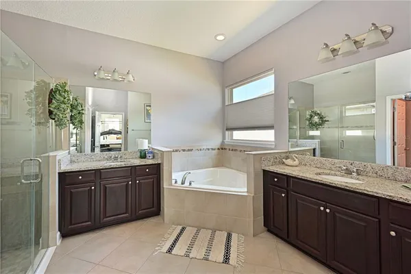 $750,000 | 11608 8th Terrace Northeast, Bradenton, FL 34212