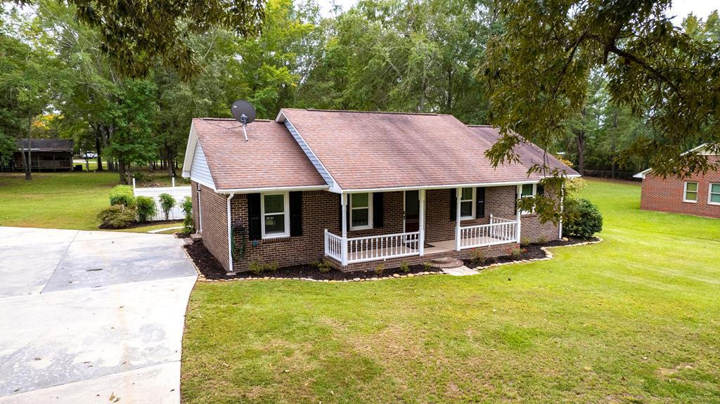1051 Doyle Street Manning, SC 29102 - Photo 2 of 42 Gallery Image 2