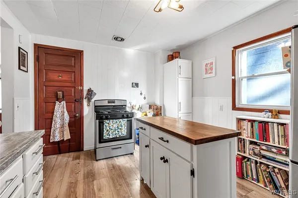 $349,900 | 371 Potomac Avenue, Buffalo, NY 14213