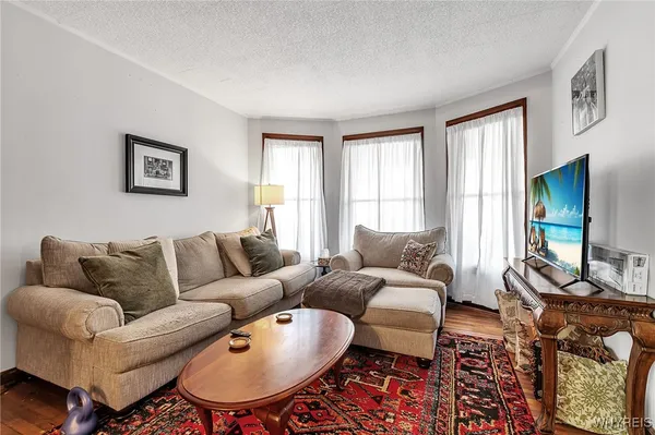 $349,900 | 371 Potomac Avenue, Buffalo, NY 14213