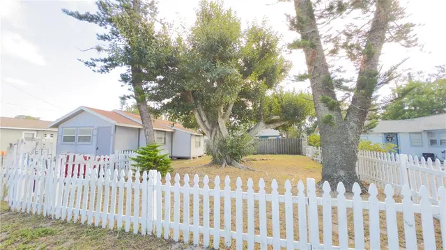 $1,275 | 1317 21st Avenue West, Bradenton, FL 34205