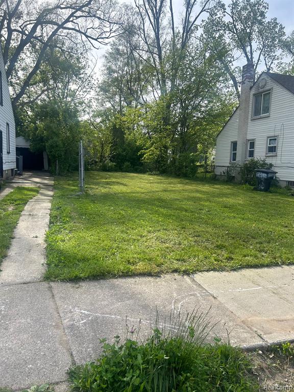 19433 Rutherford Street Detroit, MI 48235 - Photo 2 of 11