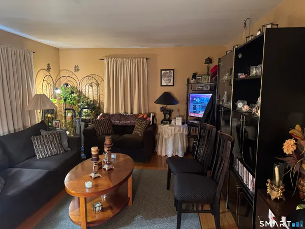 $559,900 | 403-405 Indian Avenue, Bridgeport, CT 06606
