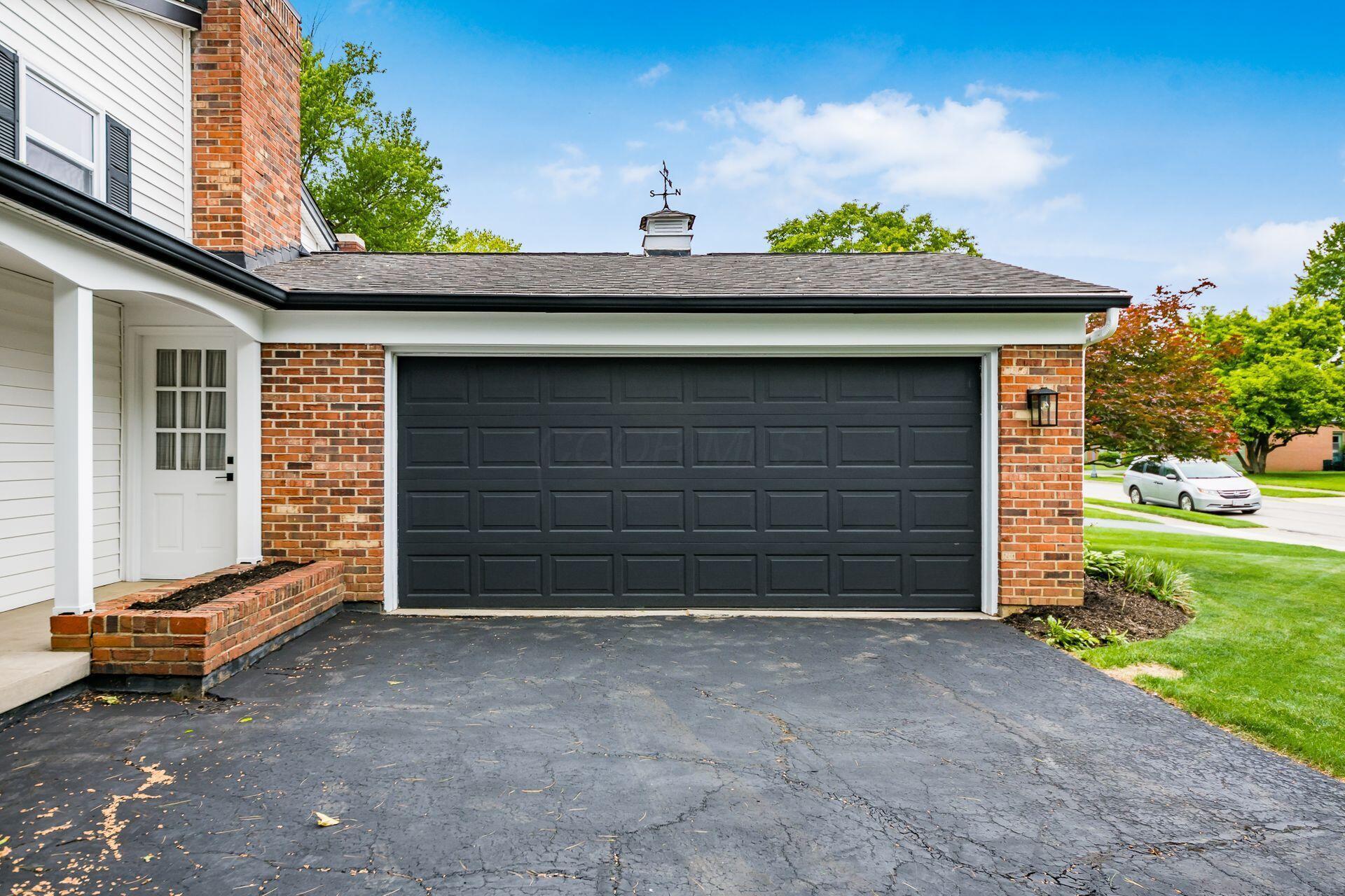 265 Storington Road Westerville, OH 43081 - Photo 3 of 39 004_d87ad_L 265 Storington004