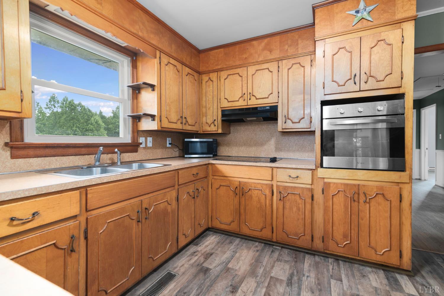657 Swan Road Pamplin, VA 23958 - Photo 7 of 52