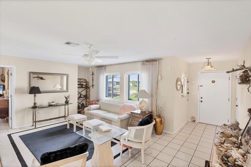 1181 Southland Road Venice, FL 34293 - Photo 10 of 51 Gallery Image 10