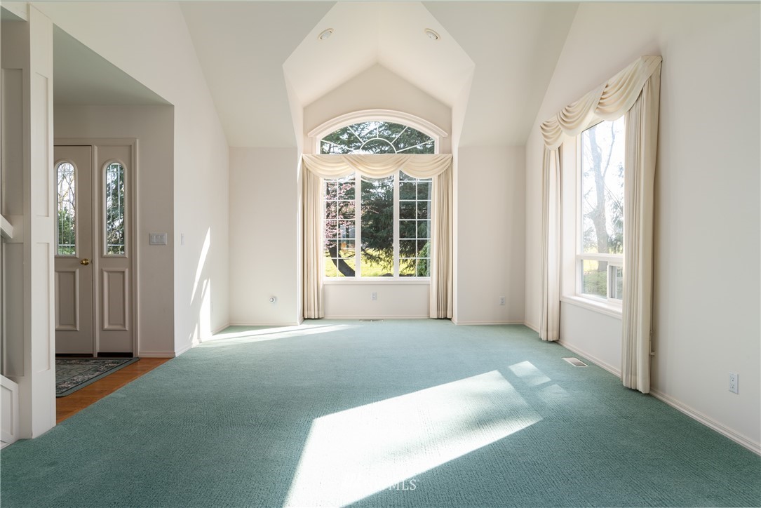 13382 Pulver Road Mount Vernon, WA 98273 - Photo 9 of 37 Gallery Image 9