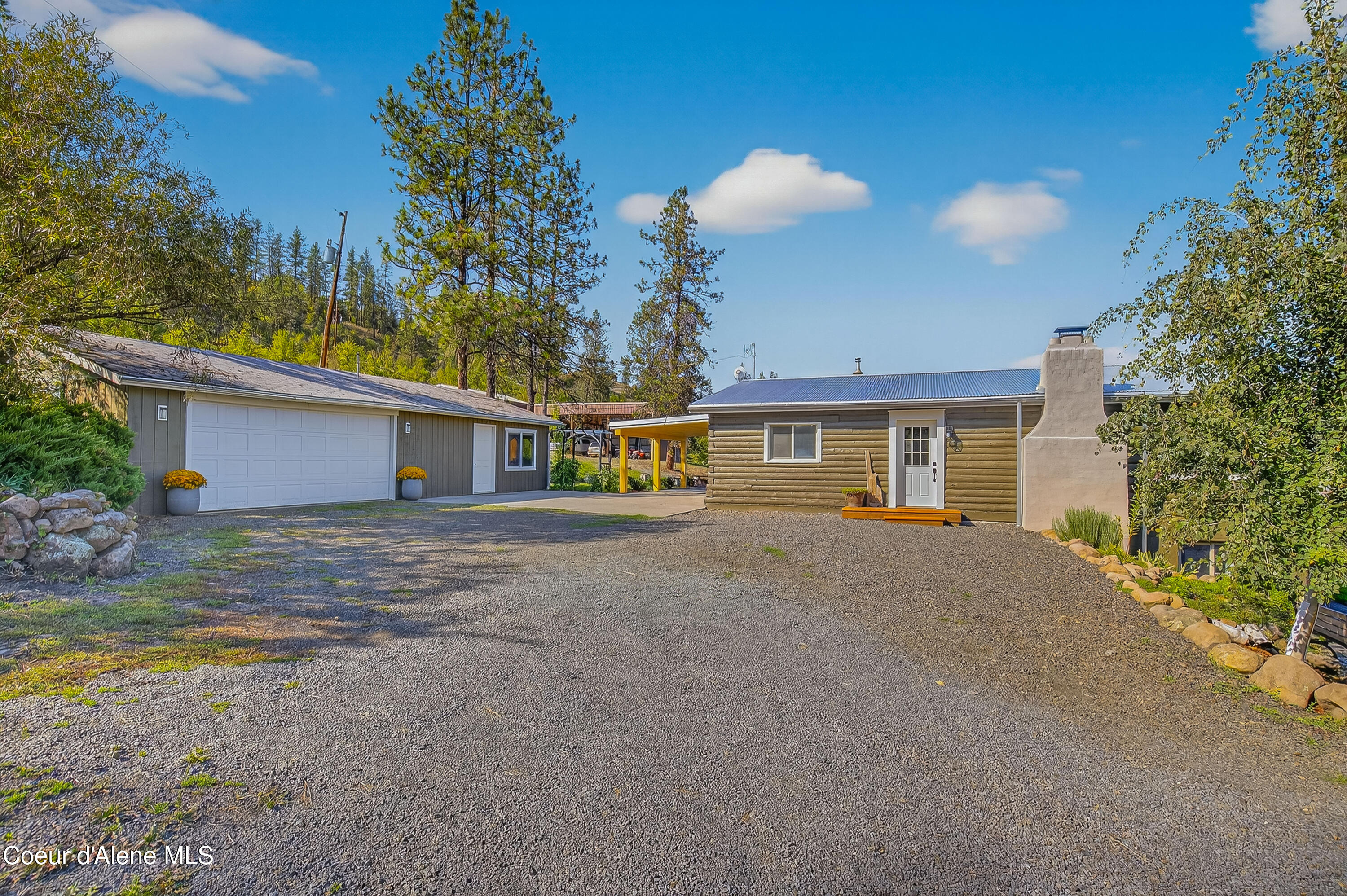 2157 Luke's Gulch Road Stites, ID 83552 - Photo 32 of 48 Driveway 022_AM3I5290