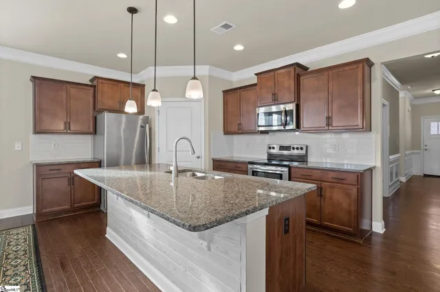 $355,000 | 514 Castleby Drive, Duncan, SC 29334