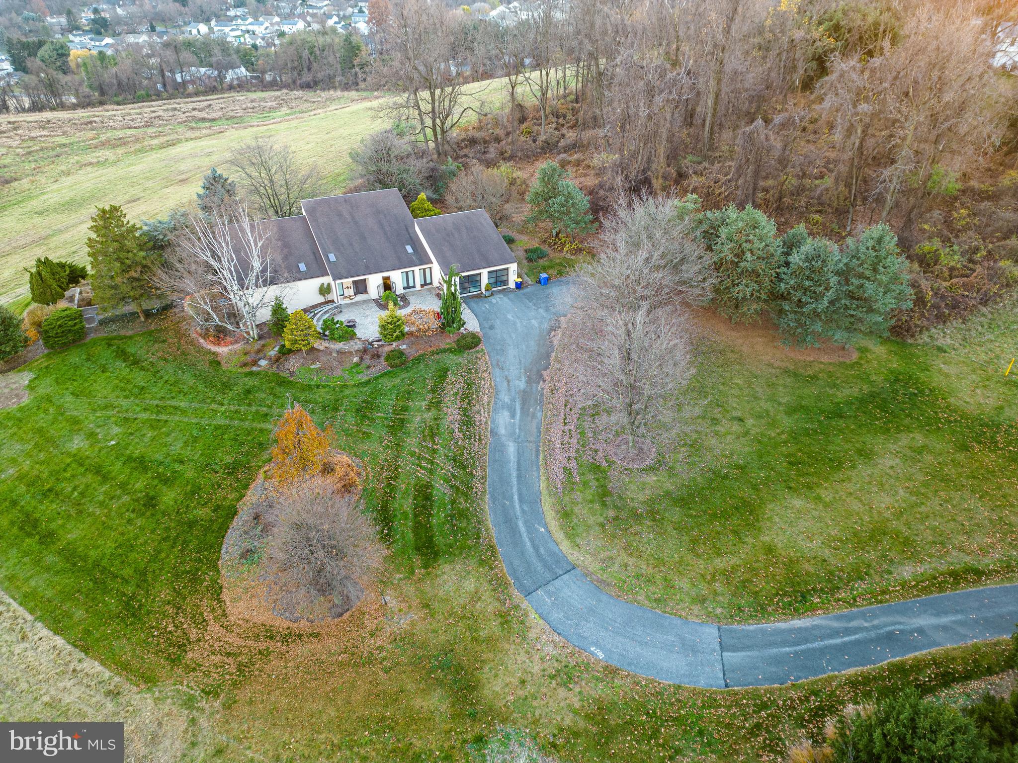 401 Gurtner Road New Cumberland, PA 17070 - Photo 3 of 71 2024 photo