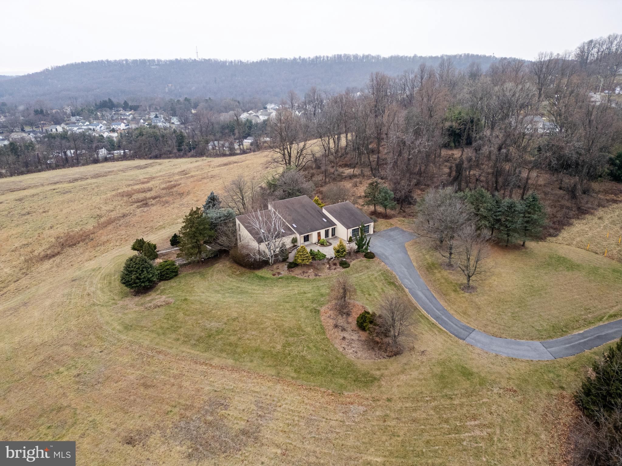 401 Gurtner Road New Cumberland, PA 17070 - Photo 4 of 71 Gallery Image 4