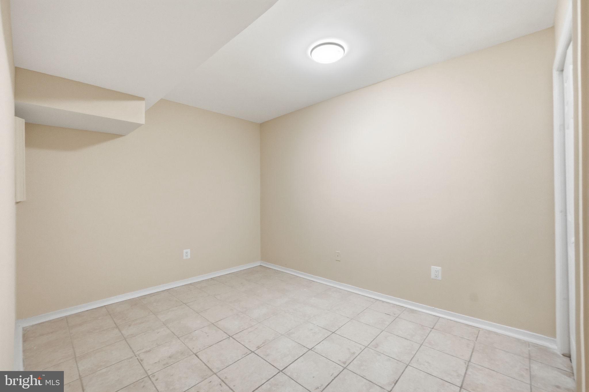 6470 Franconia Court Springfield, VA 22150 - Photo 22 of 31 a view of an empty room