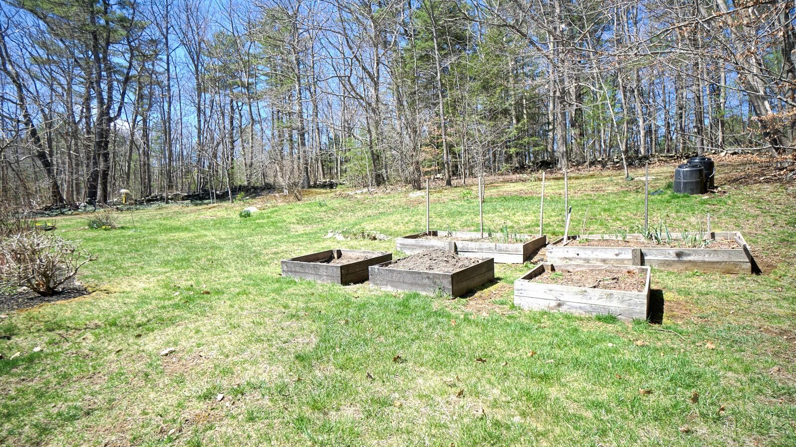 172 Middle Road Cumberland, ME 04021 - Photo 85 of 92 172 Middle Rd (28)