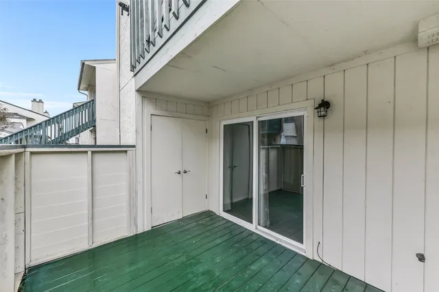 a view of entryway with stairs