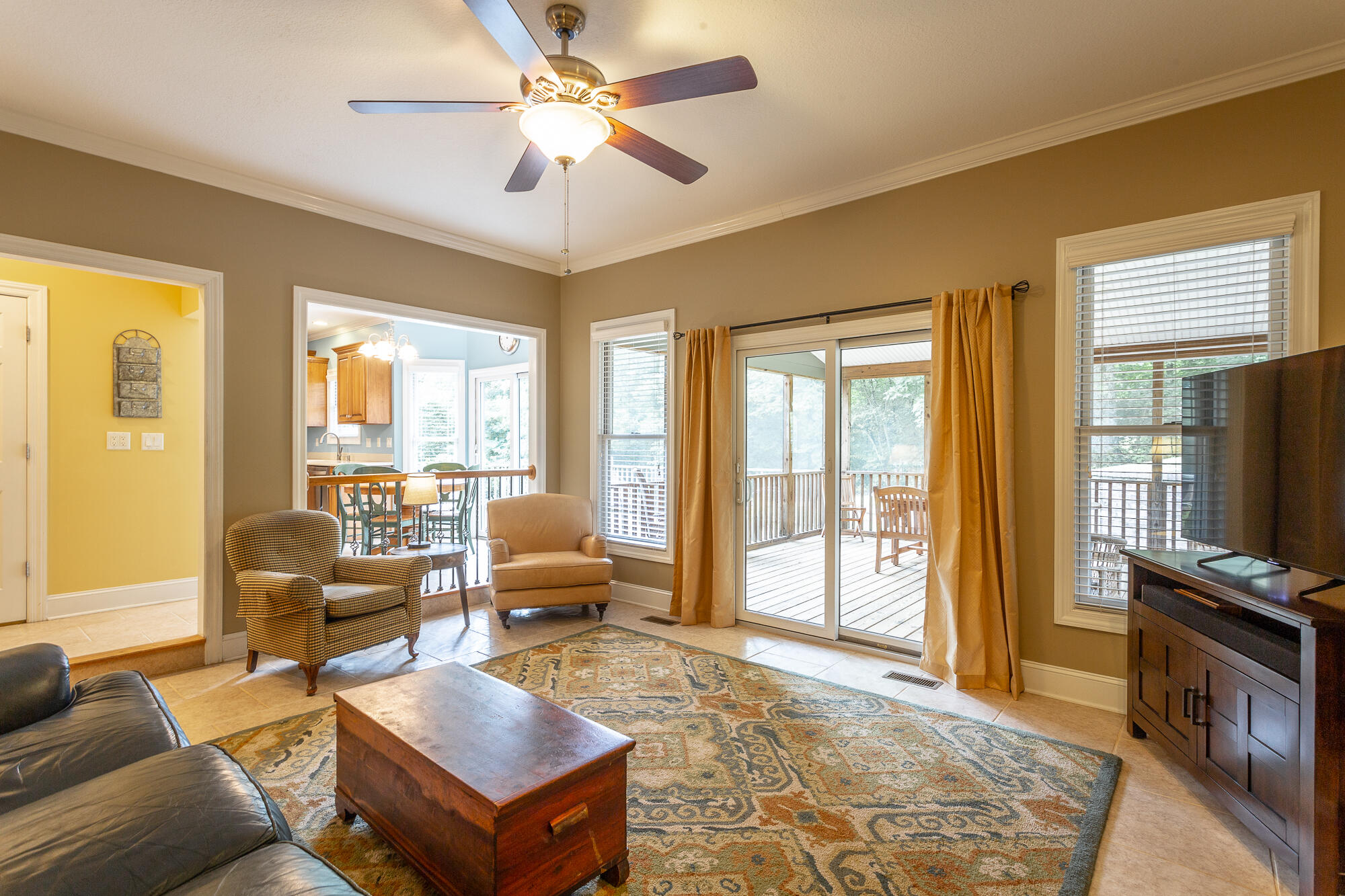 47 Turkey Run Flintstone, GA 30725 - Photo 21 of 42 Family Room