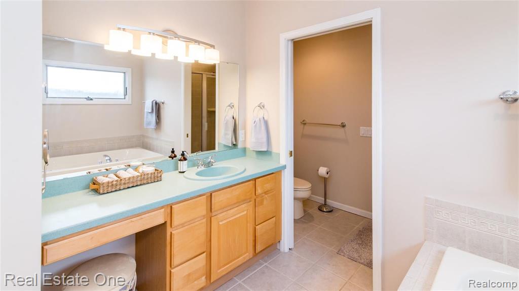 2610 Clivedon Road Howell, MI 48843 - Photo 29 of 43