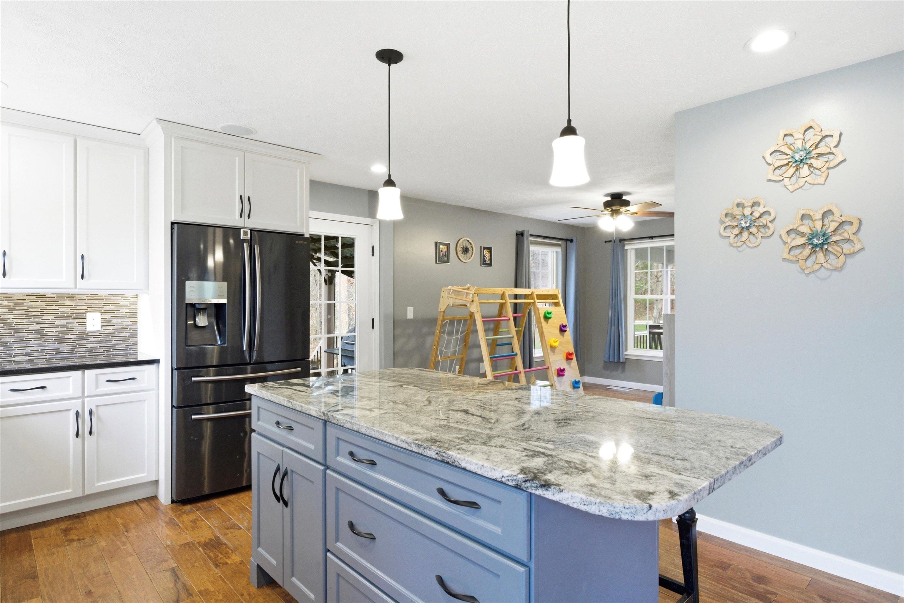 4 Cobblestone Place Merrimack, NH 03054 - Photo 4 of 46