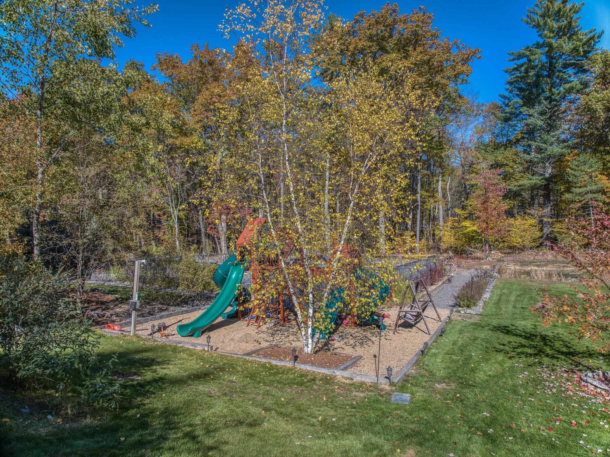 4 Cobblestone Place Merrimack, NH 03054 - Photo 43 of 46