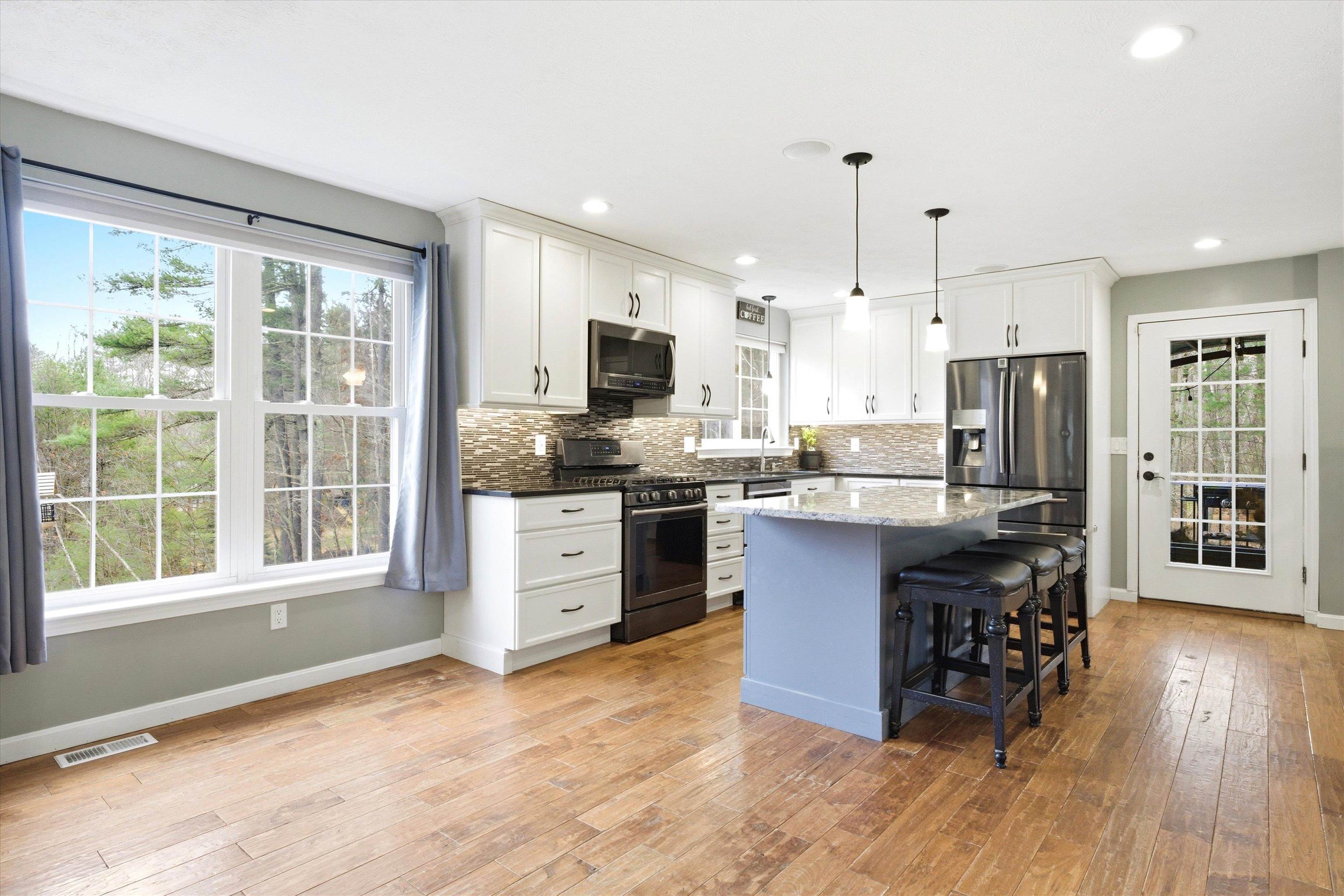 4 Cobblestone Place Merrimack, NH 03054 - Photo 6 of 46