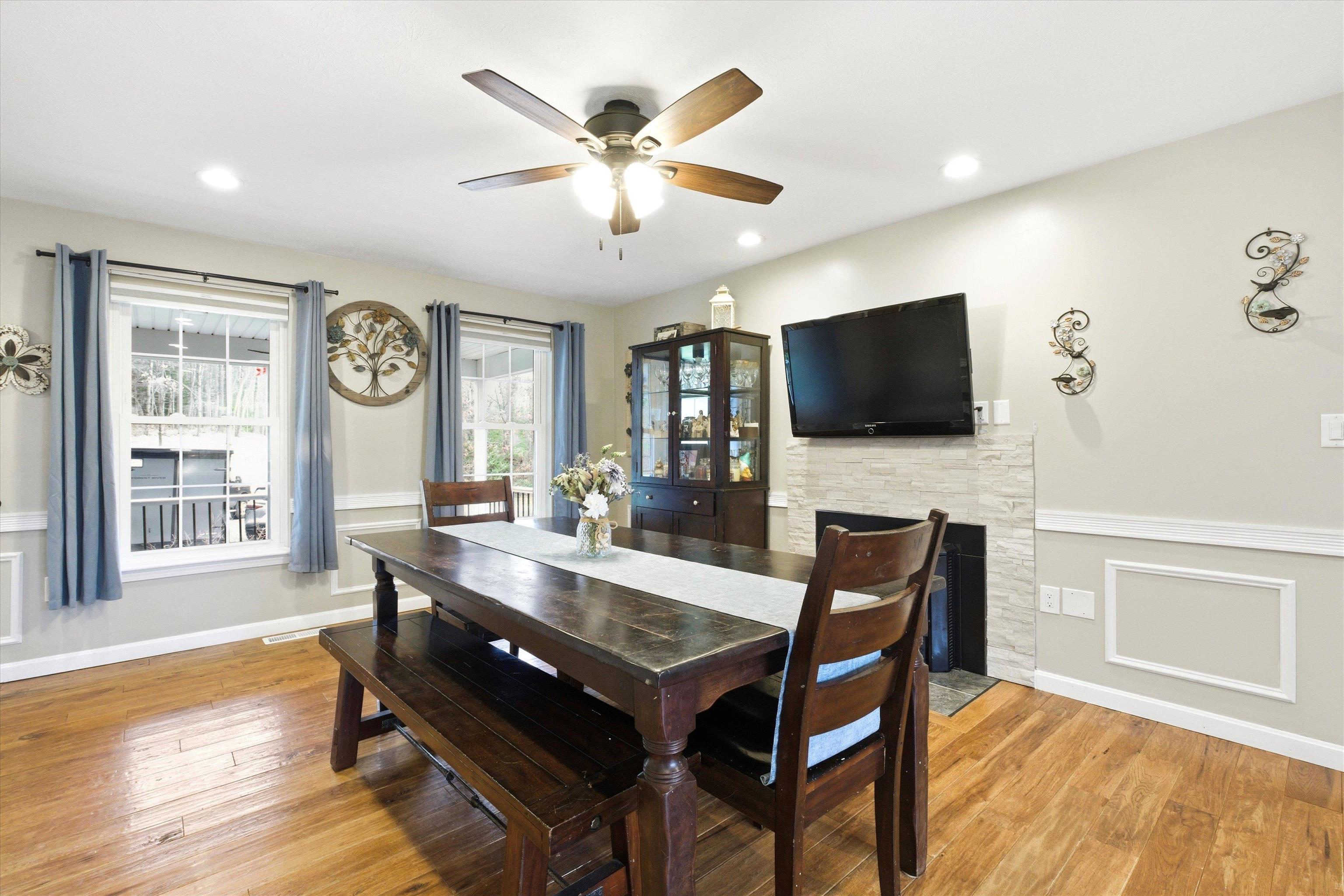 4 Cobblestone Place Merrimack, NH 03054 - Photo 8 of 46