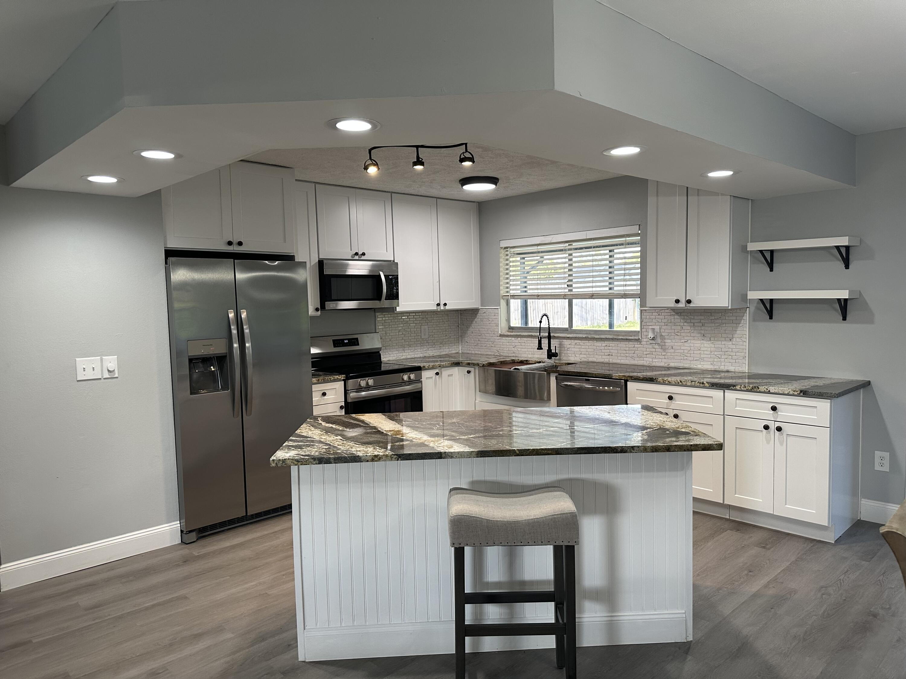 2055 Southeast Triumph Road Port St. Lucie, FL 34952 - Photo 20 of 23 IMG_3282 (1)