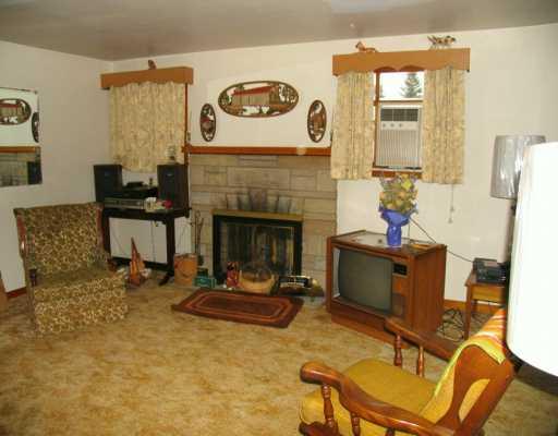 207 Valleyview Road Scenery Hill, PA 15360 - Photo 4 of 6 Living Room.