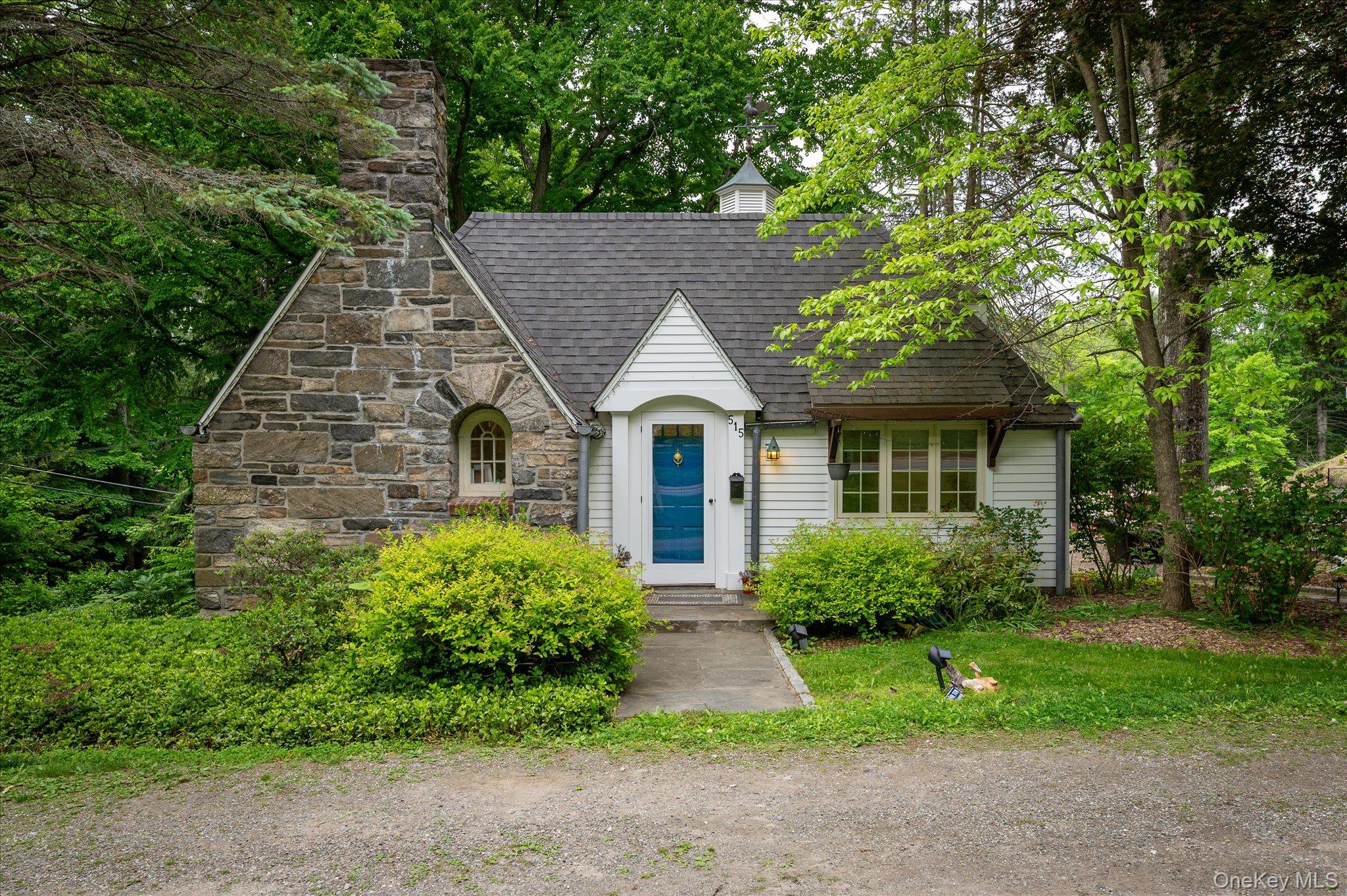 515 Long Ridge Road Bedford, NY 10506 - Photo 3 of 8 Front of Cottage