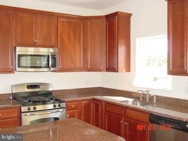 1604 Parvin Road, Unit 5235 Lancaster, PA 17601 - Photo 5 of 25 Gallery Image 5