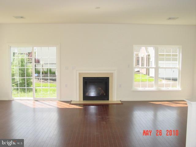 1604 Parvin Road, Unit 5235 Lancaster, PA 17601 - Photo 7 of 25 Gallery Image 7