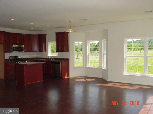 1604 Parvin Road, Unit 5235 Lancaster, PA 17601 - Photo 9 of 25 Gallery Image 9