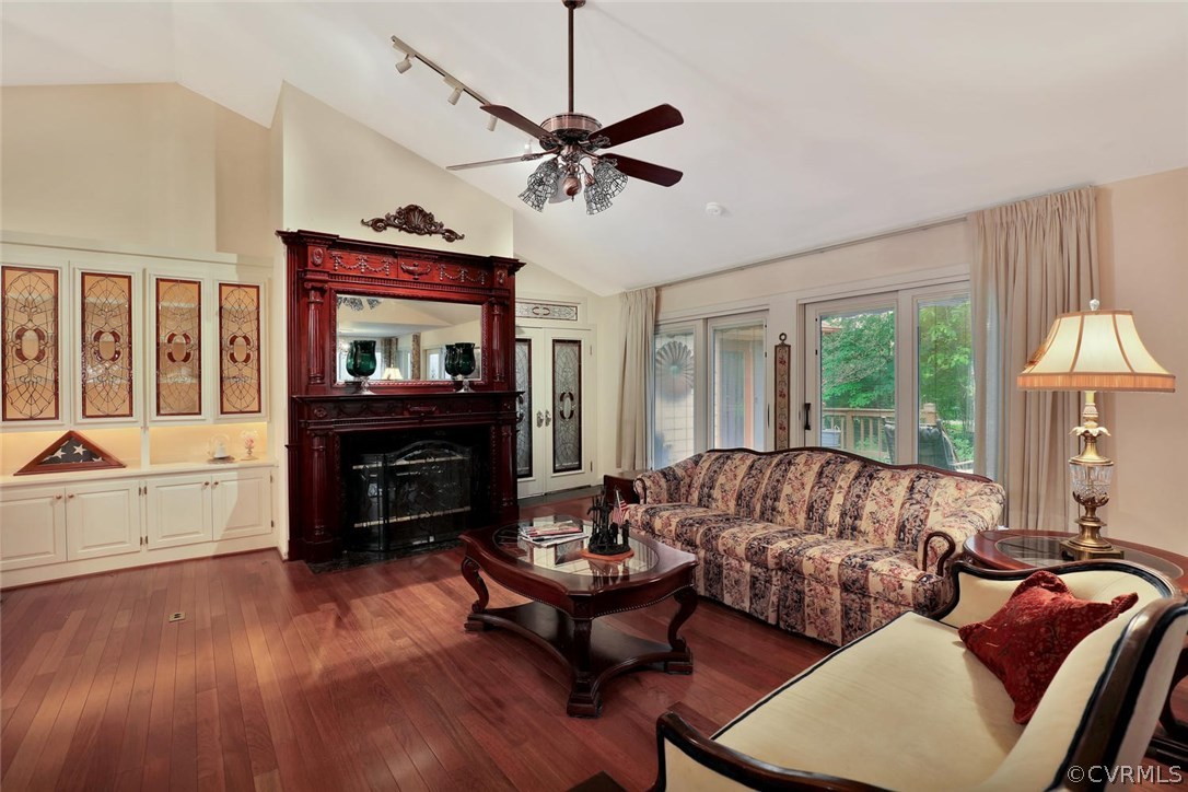 5824 Spinnaker Cove Road Midlothian, VA 23112 - Photo 4 of 22 Gallery Image 4